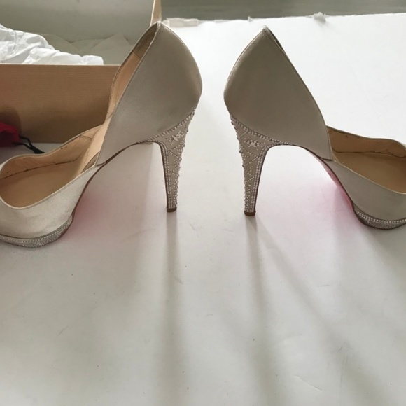 Christian Louboutin Swarovski Crystal Studded Heel - Picture 5 of 8